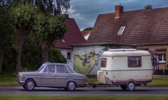 najem počitniške prikolice